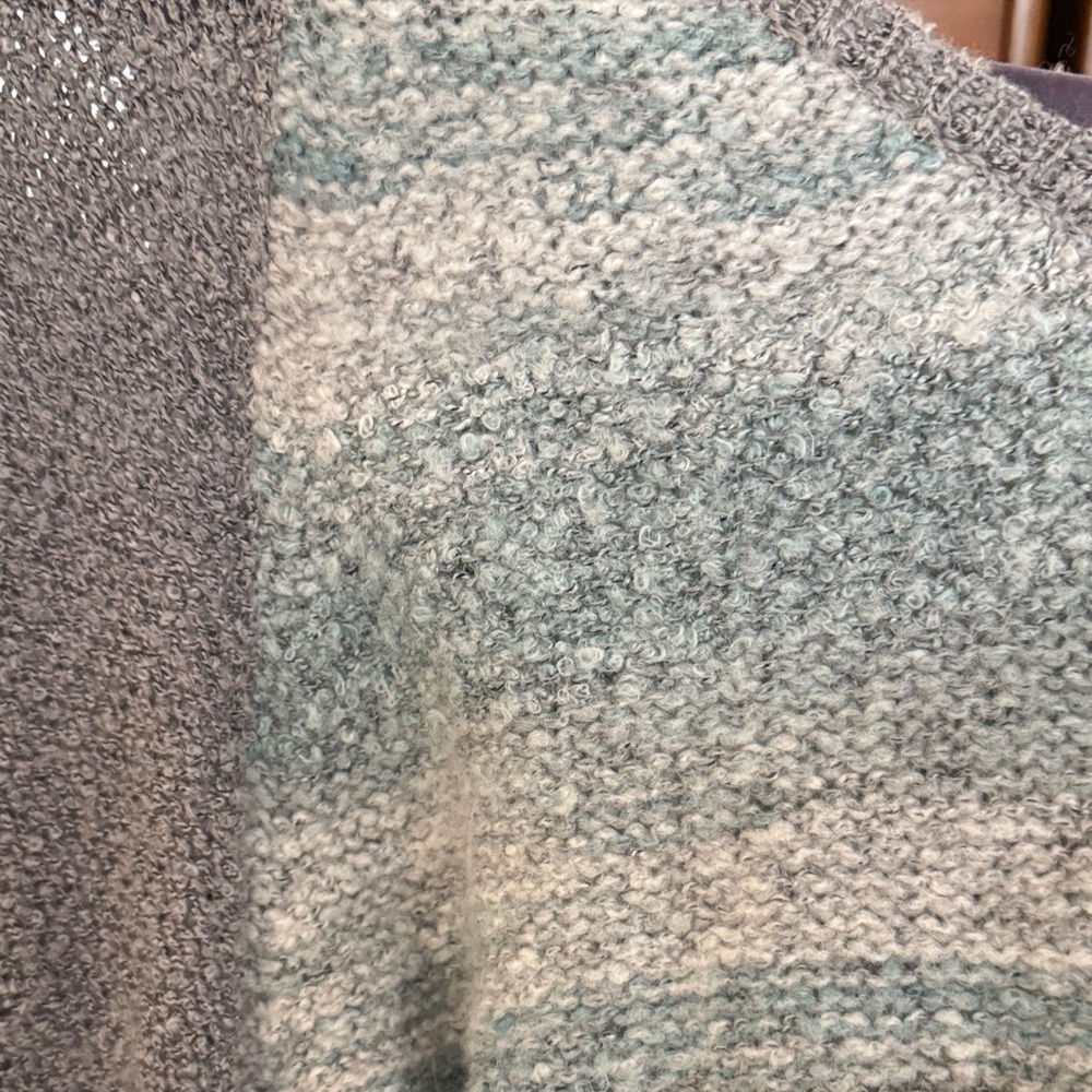 Fringe Sweater - Picture 4 of 4